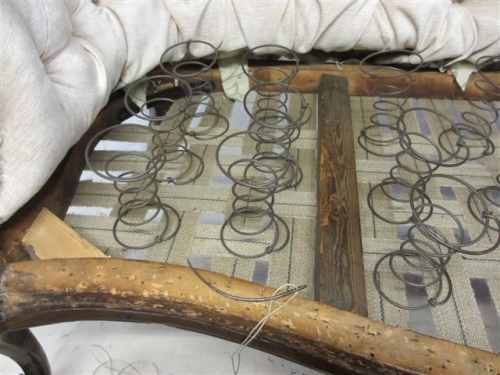 Chaise longue - Springs being stitched in