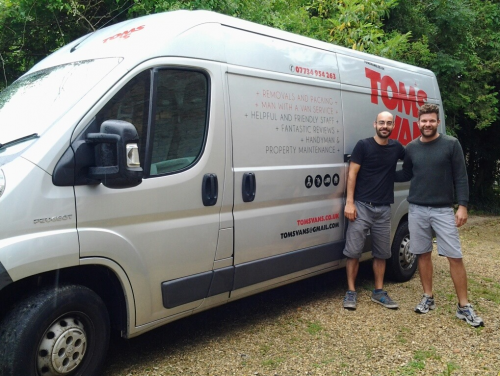 Always a cheerful and friendly team on hand to assist! Contact Tom's Vans Brighton - Your Local Man with a Van & Removal Service