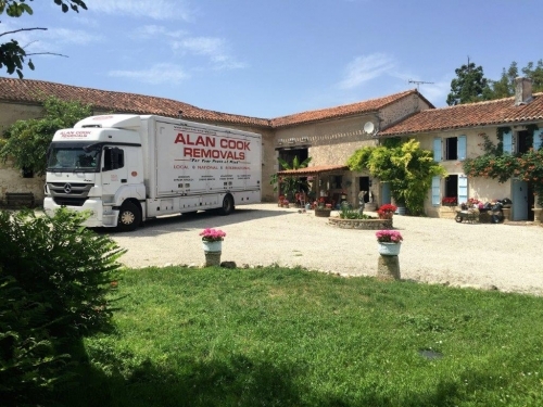 Alan Cook Removals to Spain